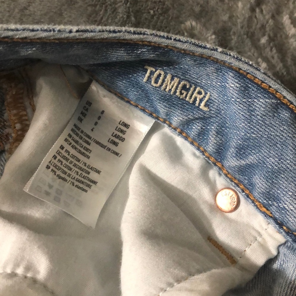 AEO stretch tomgirl button fly hole jeans - Picture 6 of 6